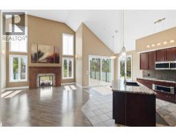 242 Cranleigh Place SE - photo 4