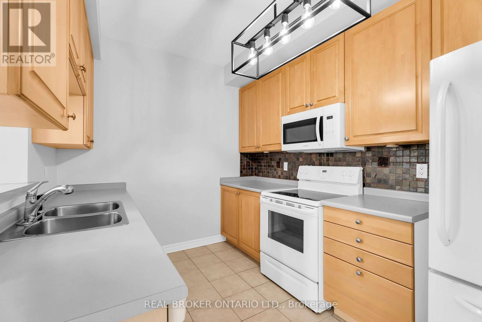#405 1 BELVEDERE COURT - 6
