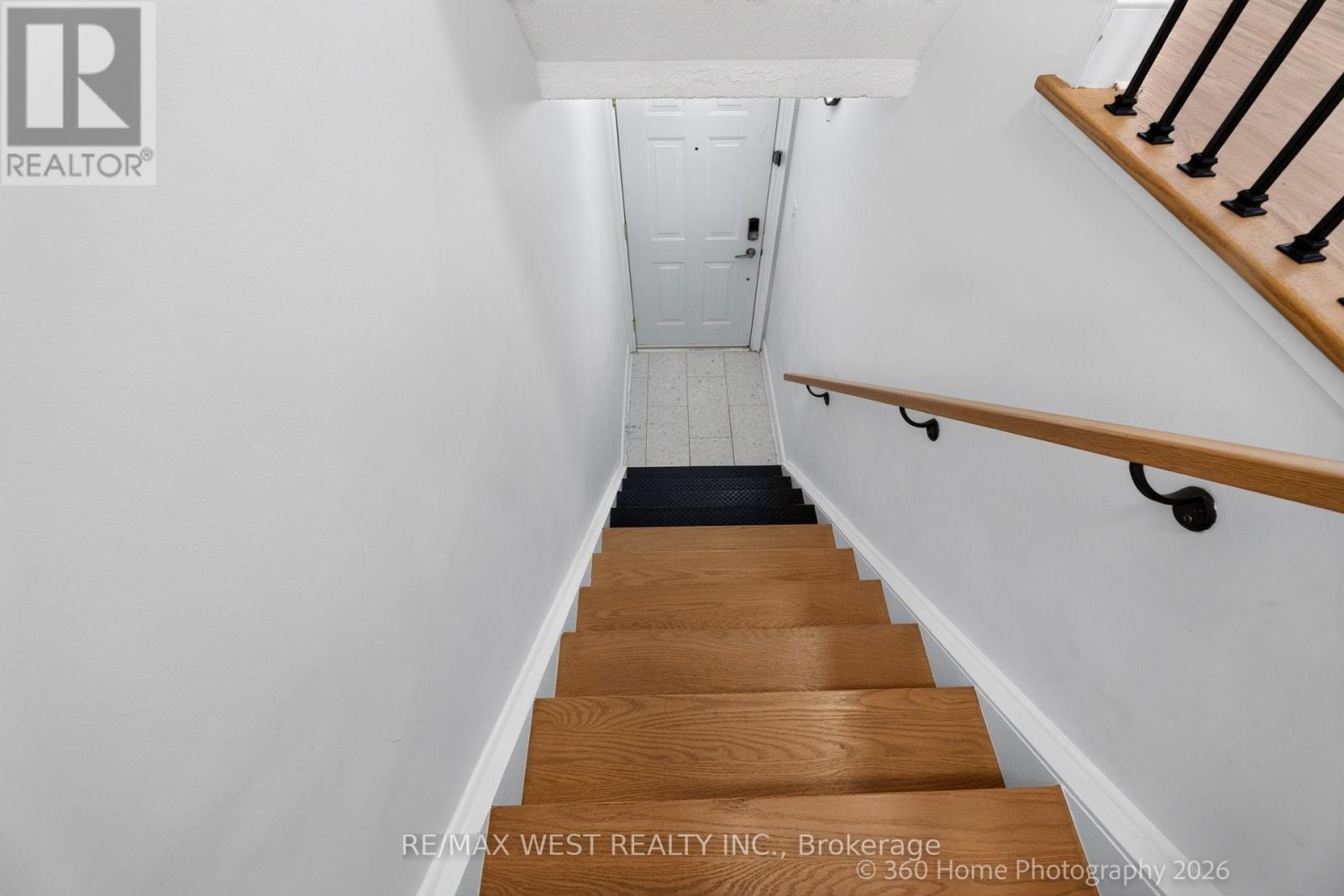#2020 125 GEORGE APPLETON WAY - 2