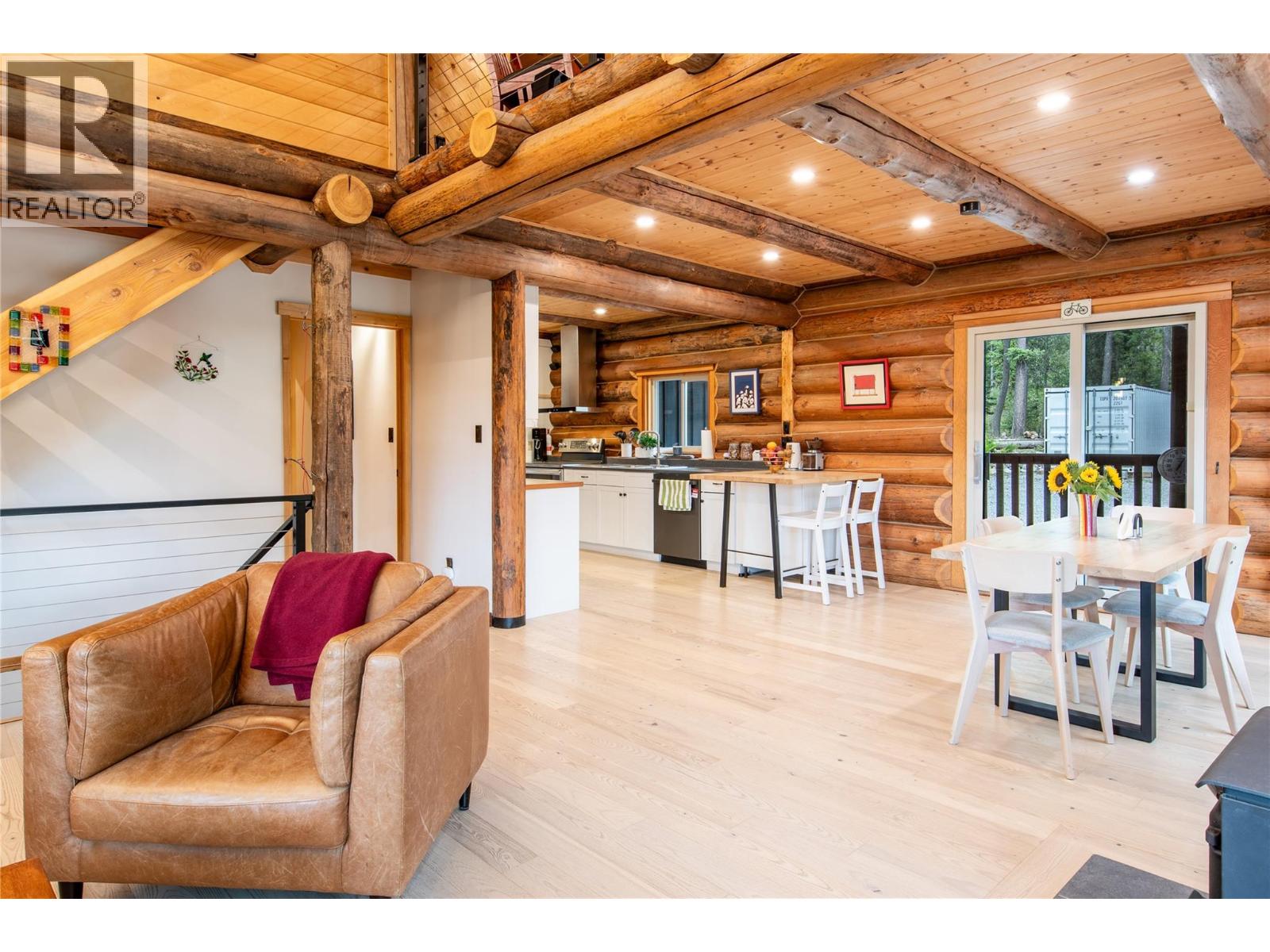 647 Bench Road - 14