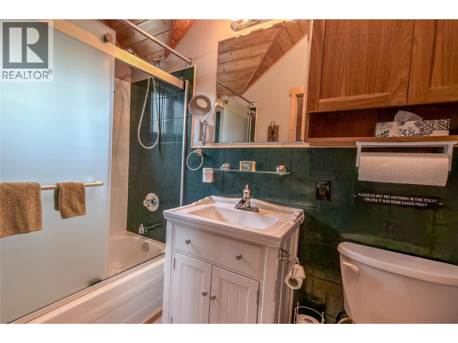 647 Bench Road - Image 29
