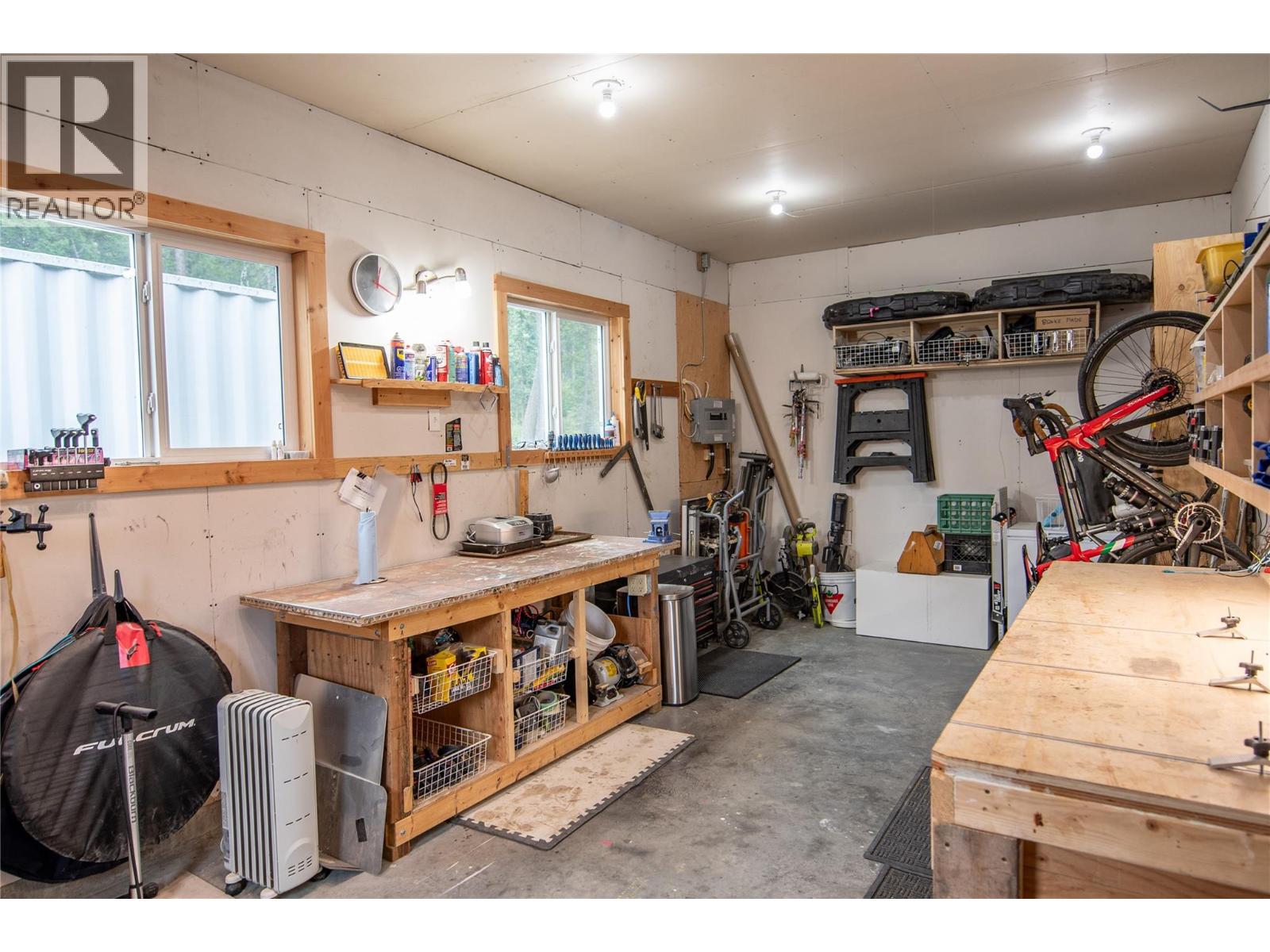 647 Bench Road - 57