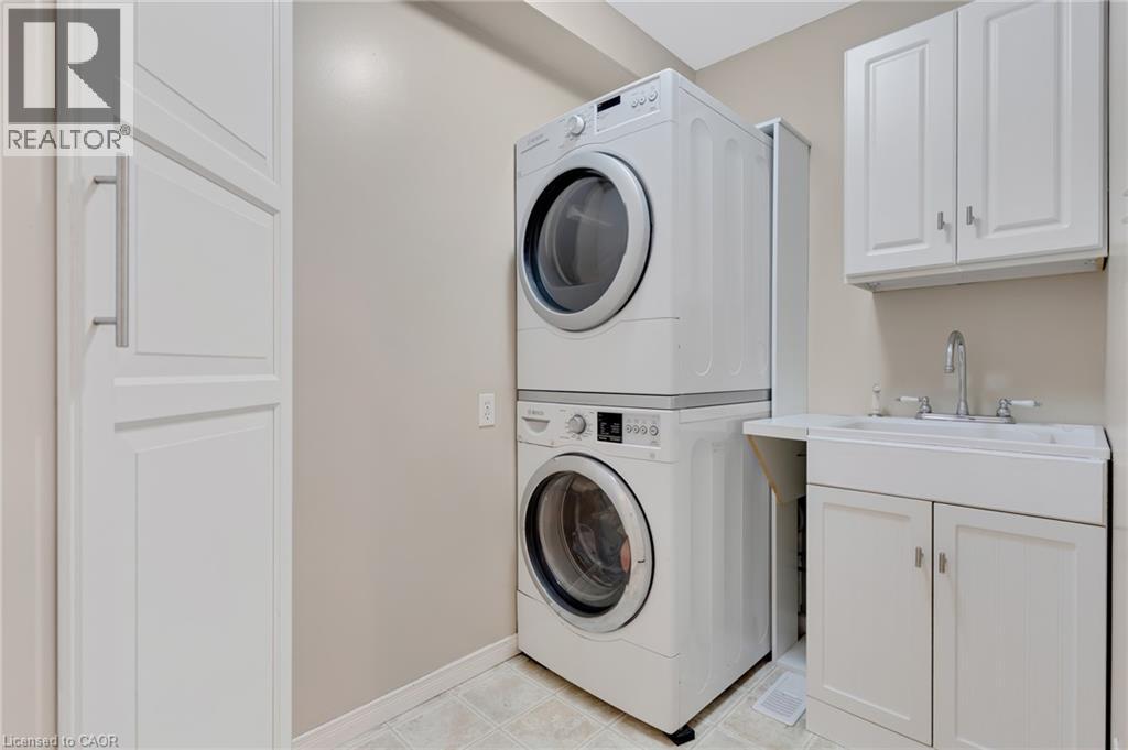 175 DAVID BERGEY Drive Unit# H54, Kitchener — photo 8