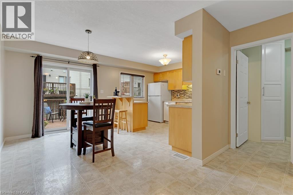 175 DAVID BERGEY Drive Unit# H54, Kitchener — photo 9