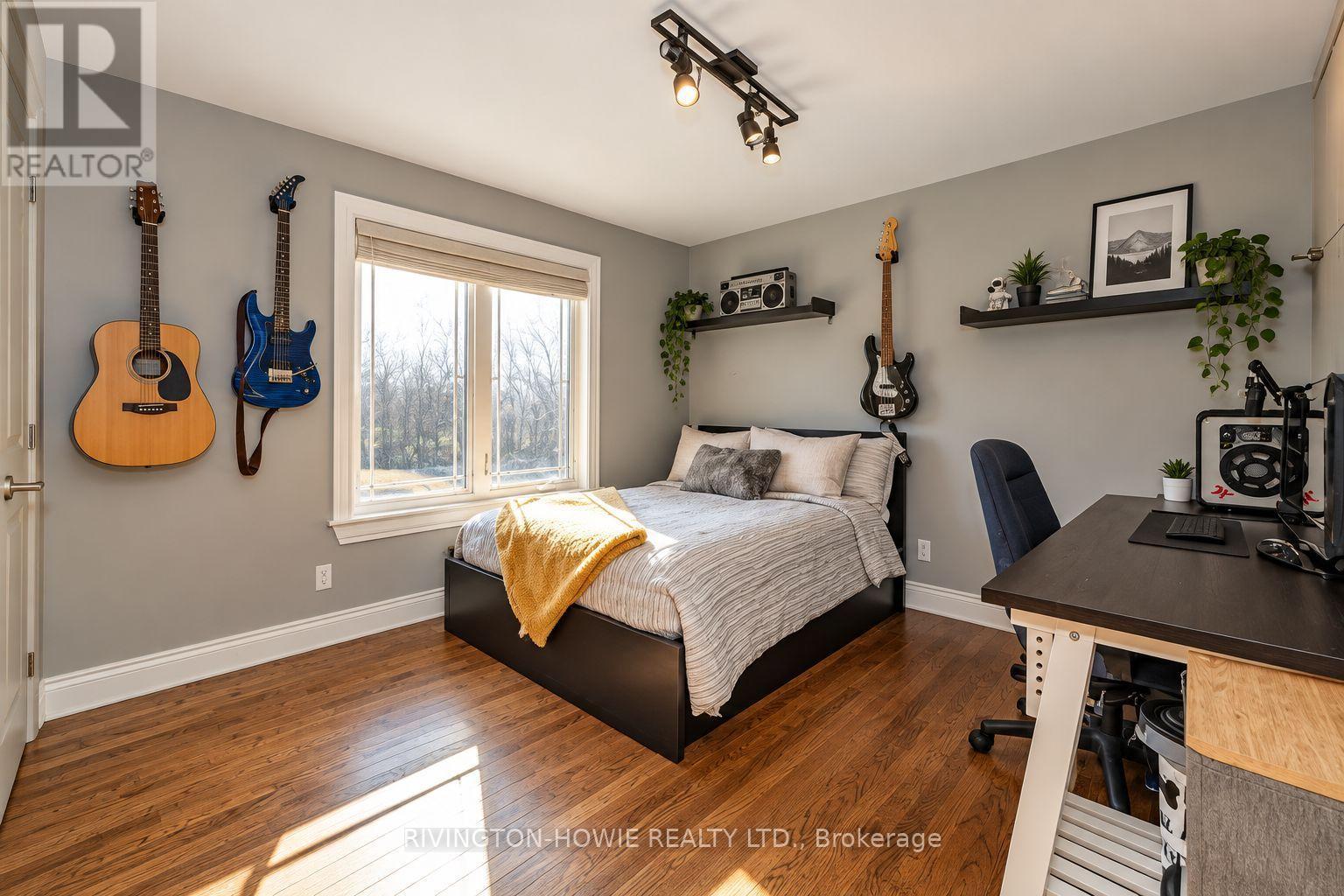 207 MONTY DRIVE - 16