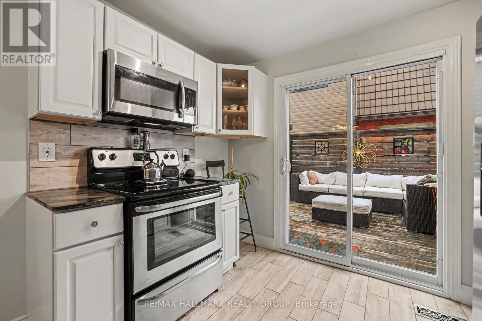 116 HAMILTON AVENUE N - Image 12