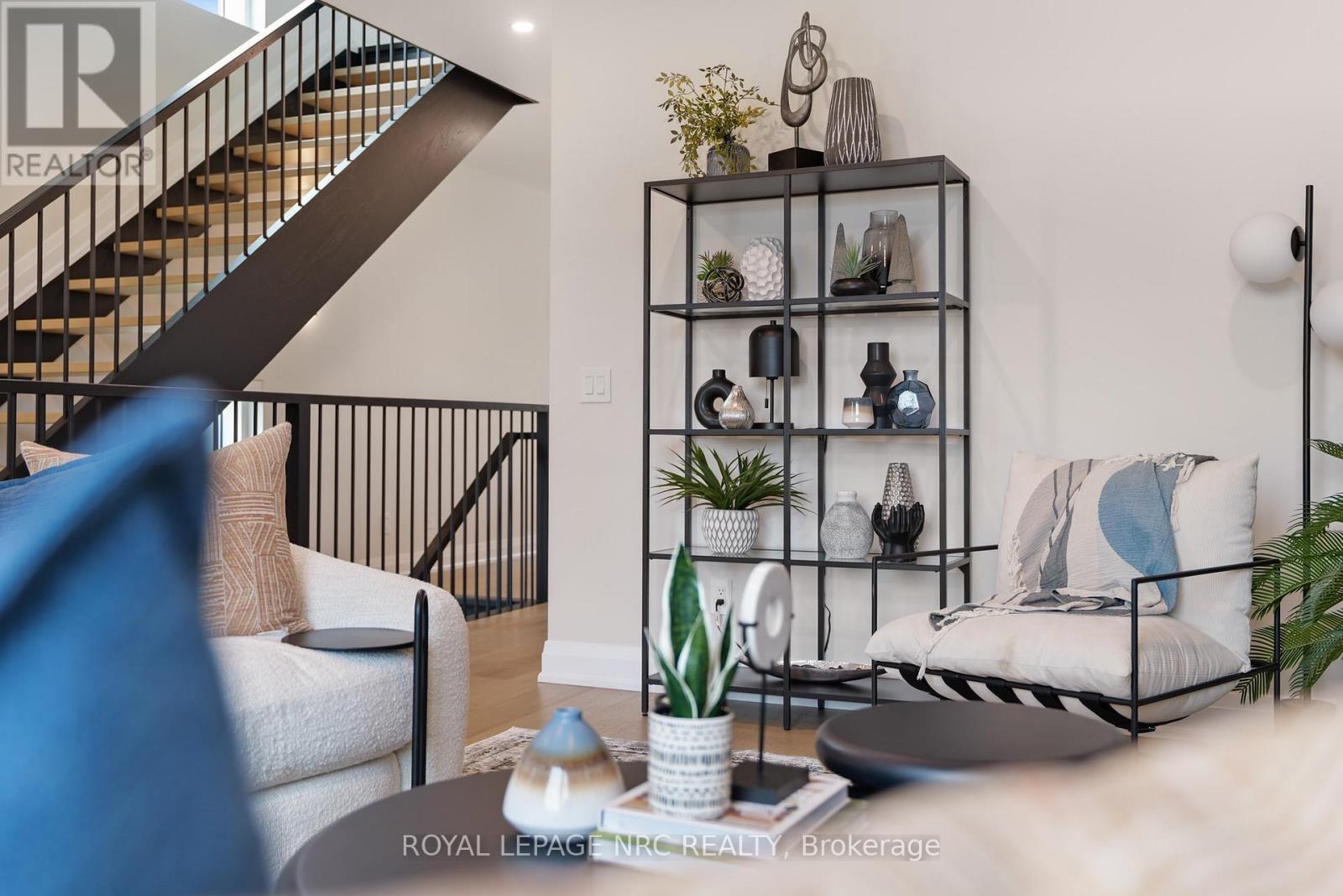 100 MOODY STREET - 31
