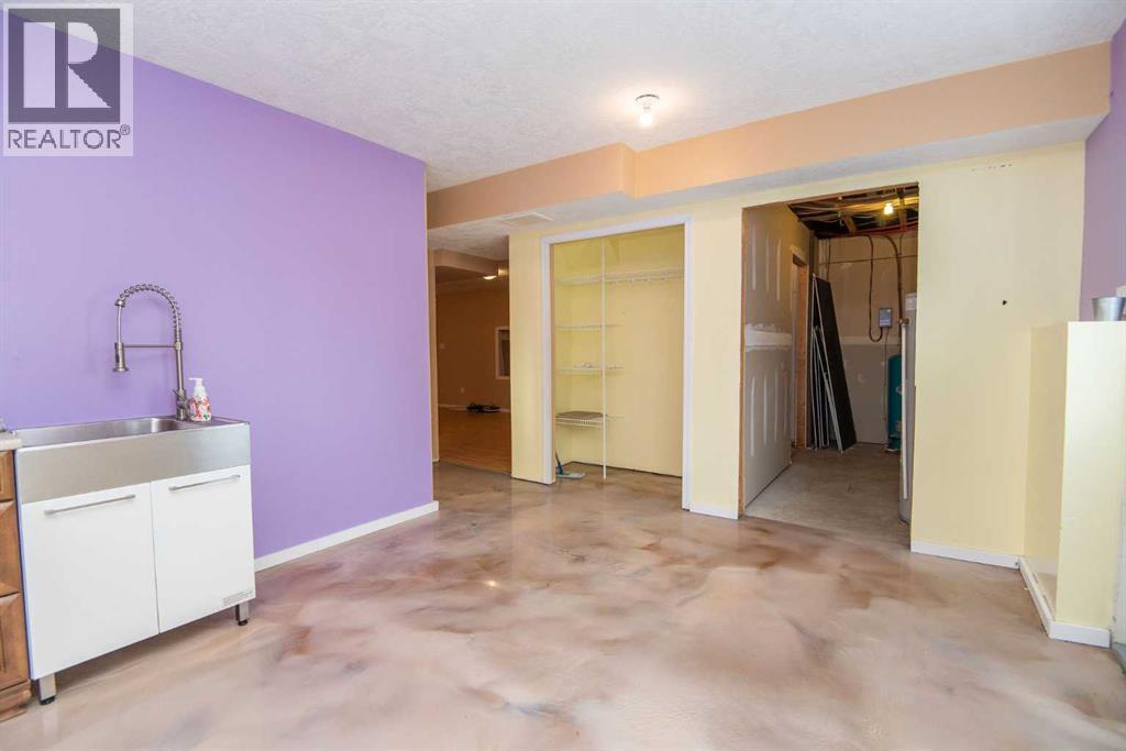 Listing photo – 3402 3 Township Road 392, Rural Lacombe County