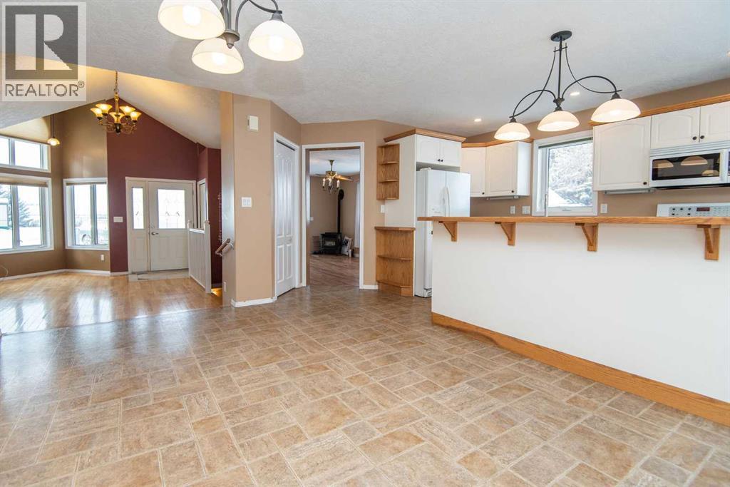 Listing photo – 3402 3 Township Road 392, Rural Lacombe County