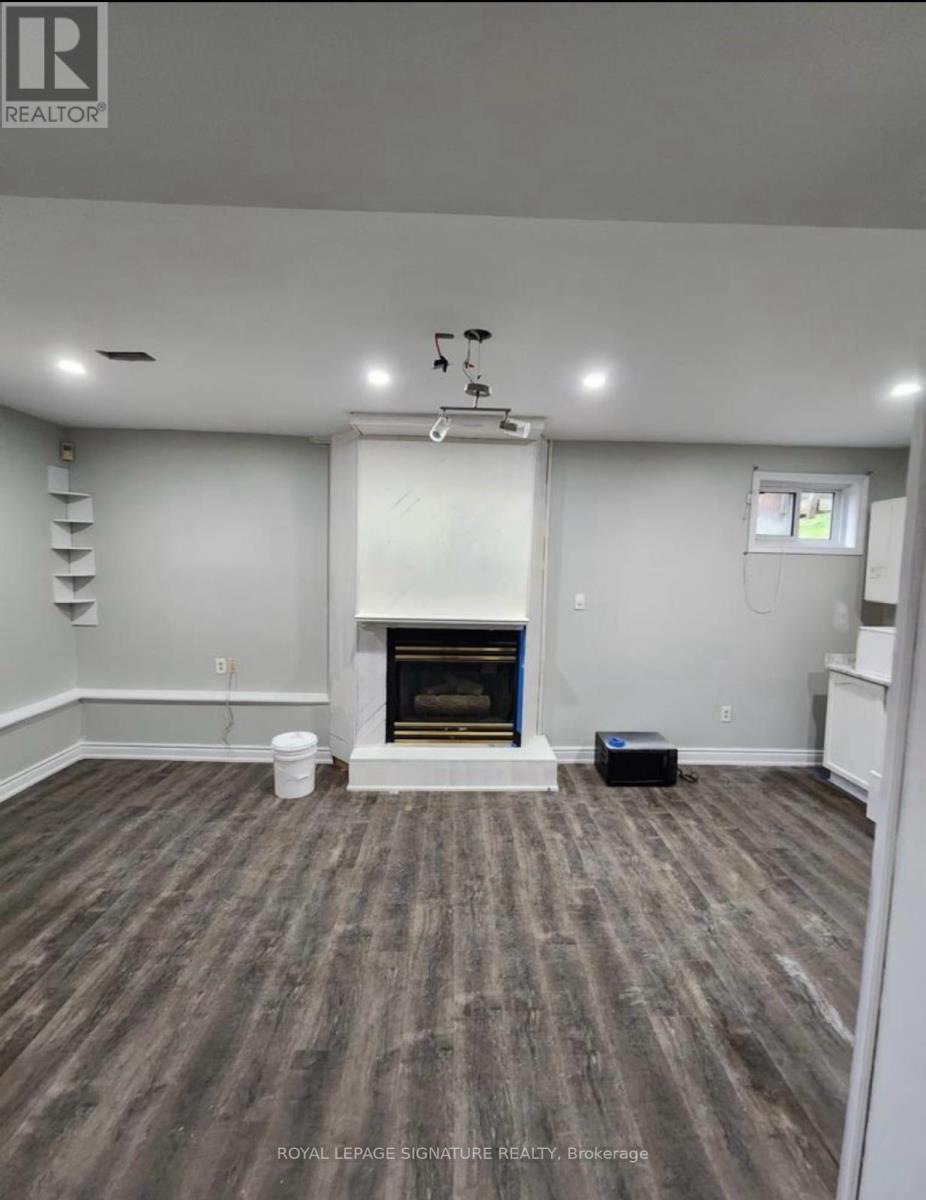 1813 SPRUCE HILL ROAD - 19