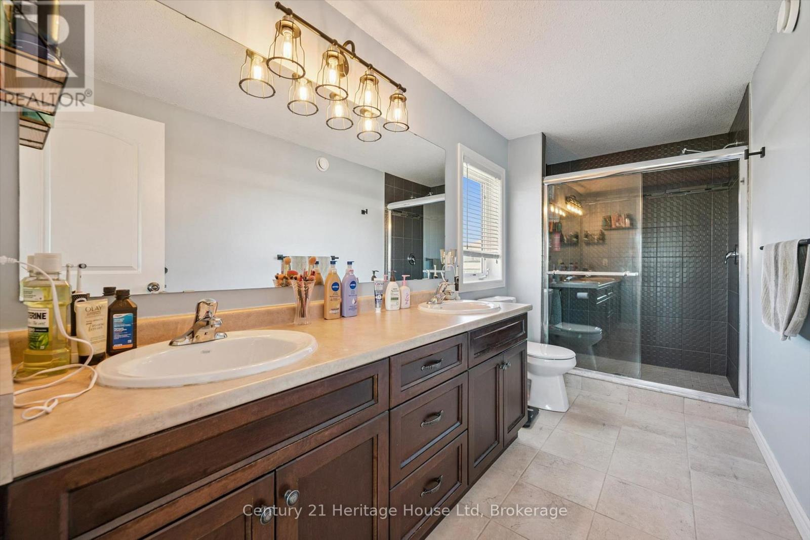 117 SCHMIDT DRIVE - Image 34