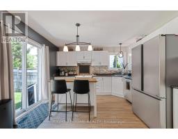 Dining room - 174 Sundew Drive, Barrie, ON L4N9N1 Photo 6