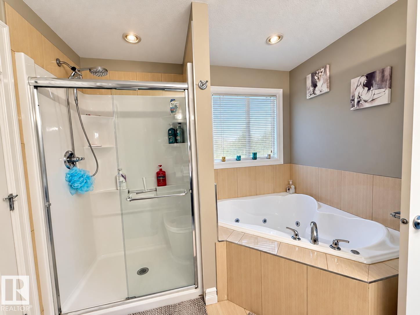 144 52 ST SW - 30