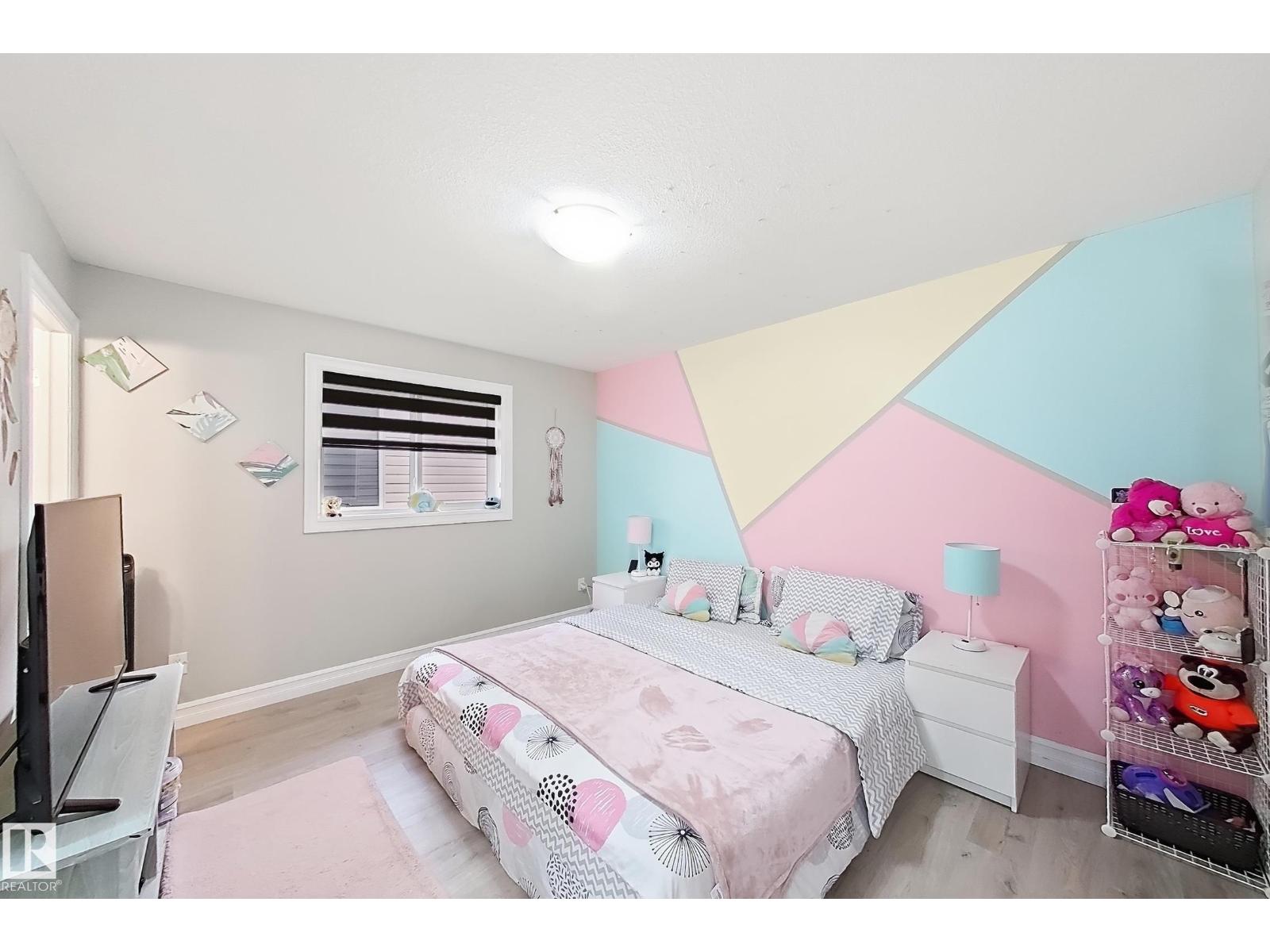 144 52 ST SW - 32