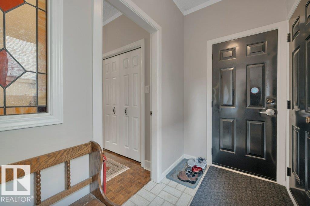 712 ROMANIUK RD NW - 23