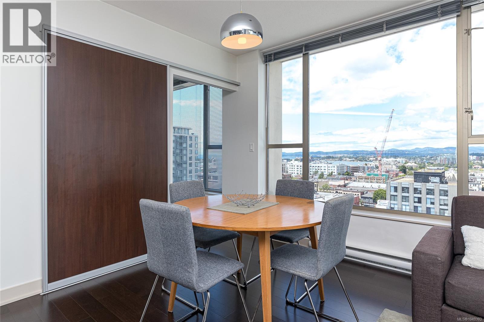 #1204 760 Johnson St - 11