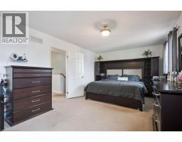 Eat in kitchen - 817 Acadia Drive, Hamilton, ON L8W3V5 Photo 13