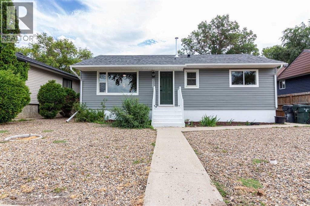 1005 Bullivant Crescent SW, Medicine Hat — photo 2