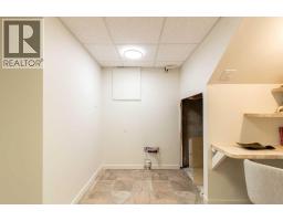 1005 Bullivant Crescent Sw, Medicine Hat, AB T1A5G7 Photo 25
