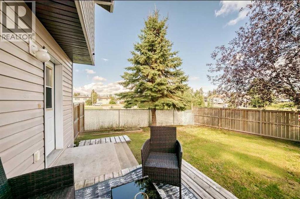 25 Lakeview Close - 26