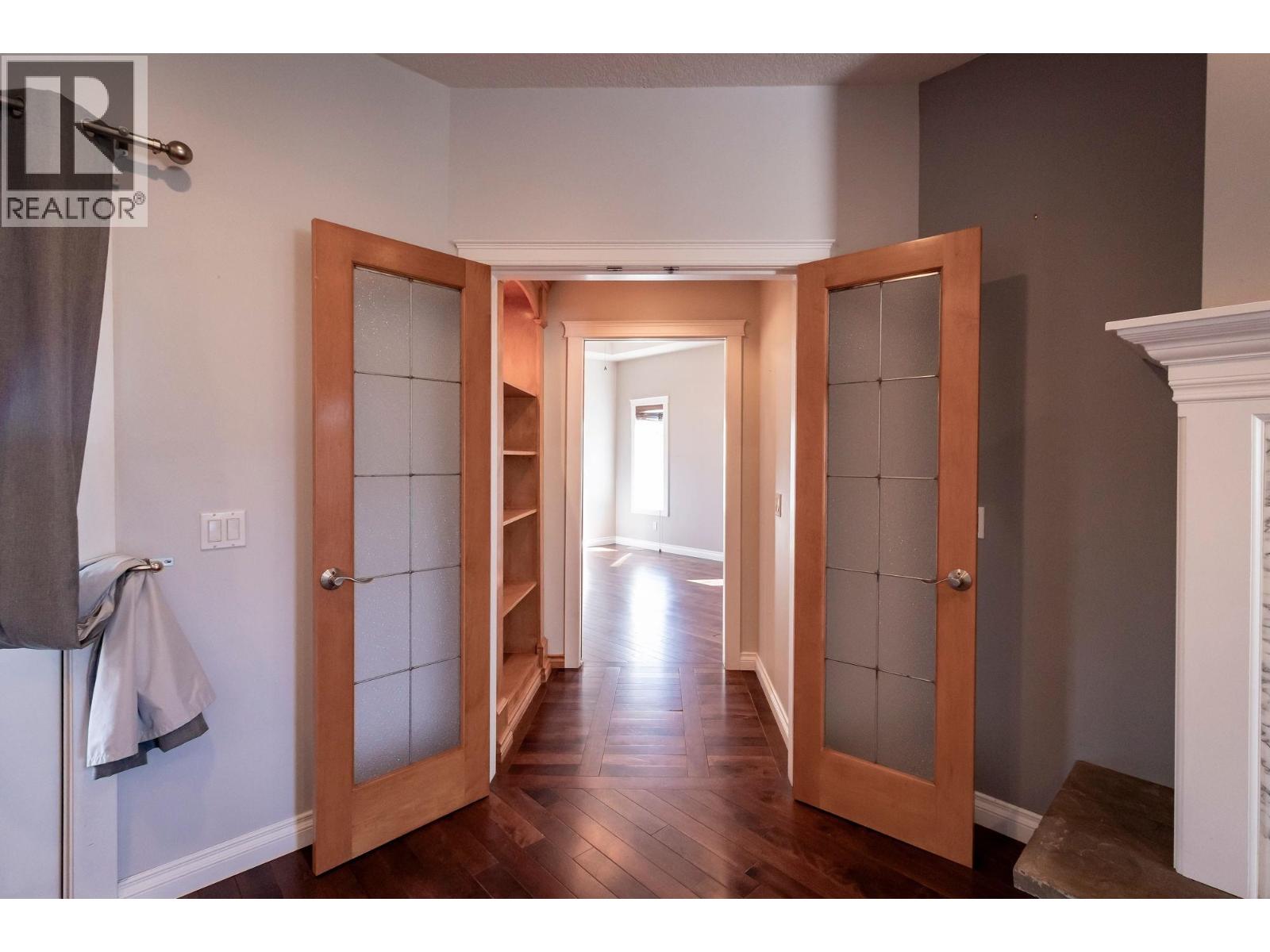 11007 88A STREET - 4