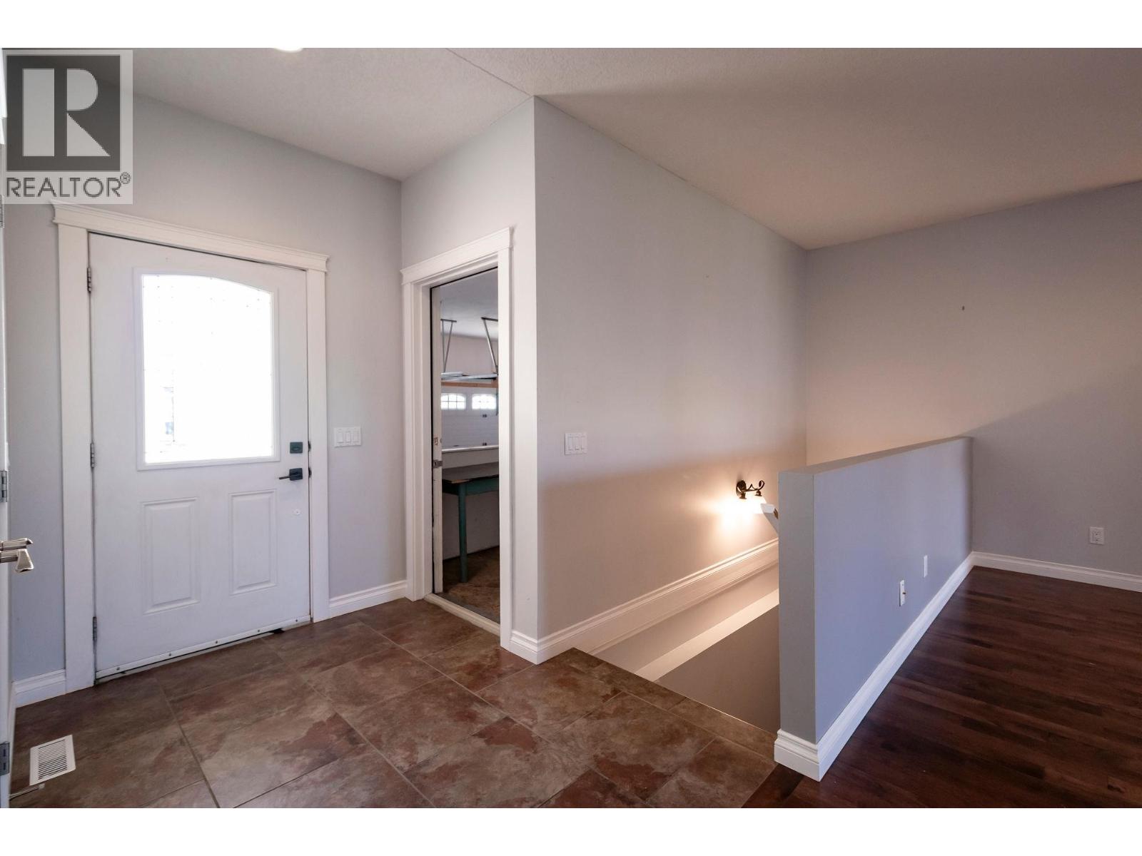 11007 88A STREET - 34
