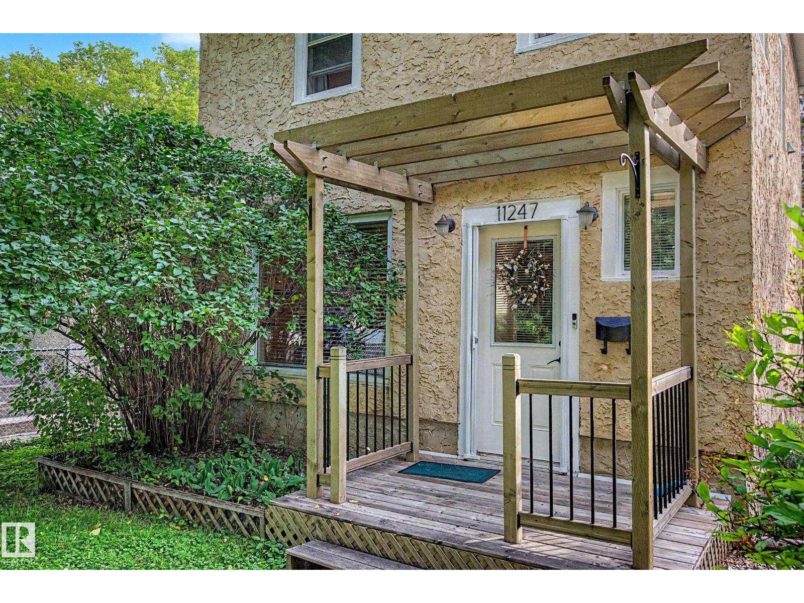 11247 88 ST NW - 2
