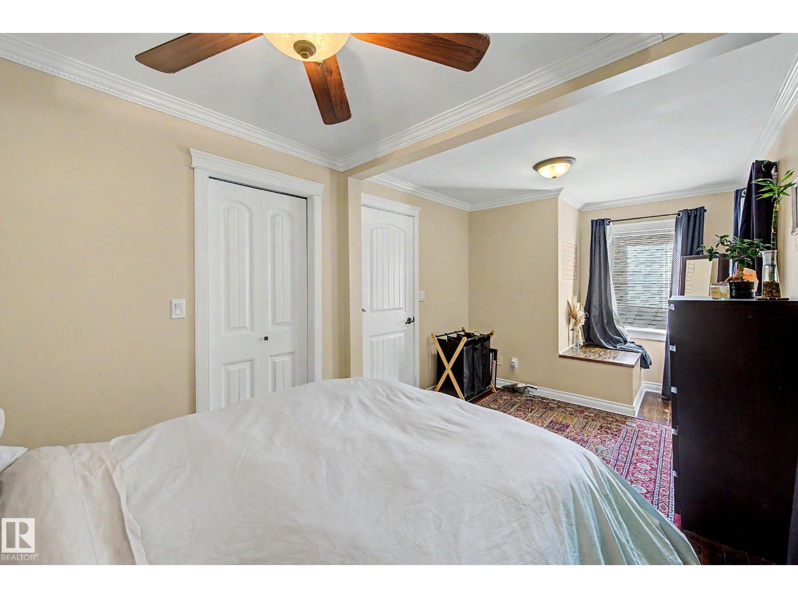 11247 88 ST NW - 22