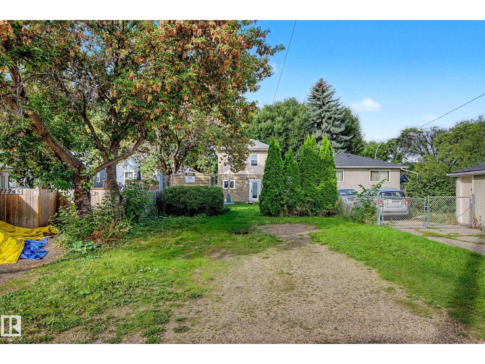 11247 88 ST NW - 34