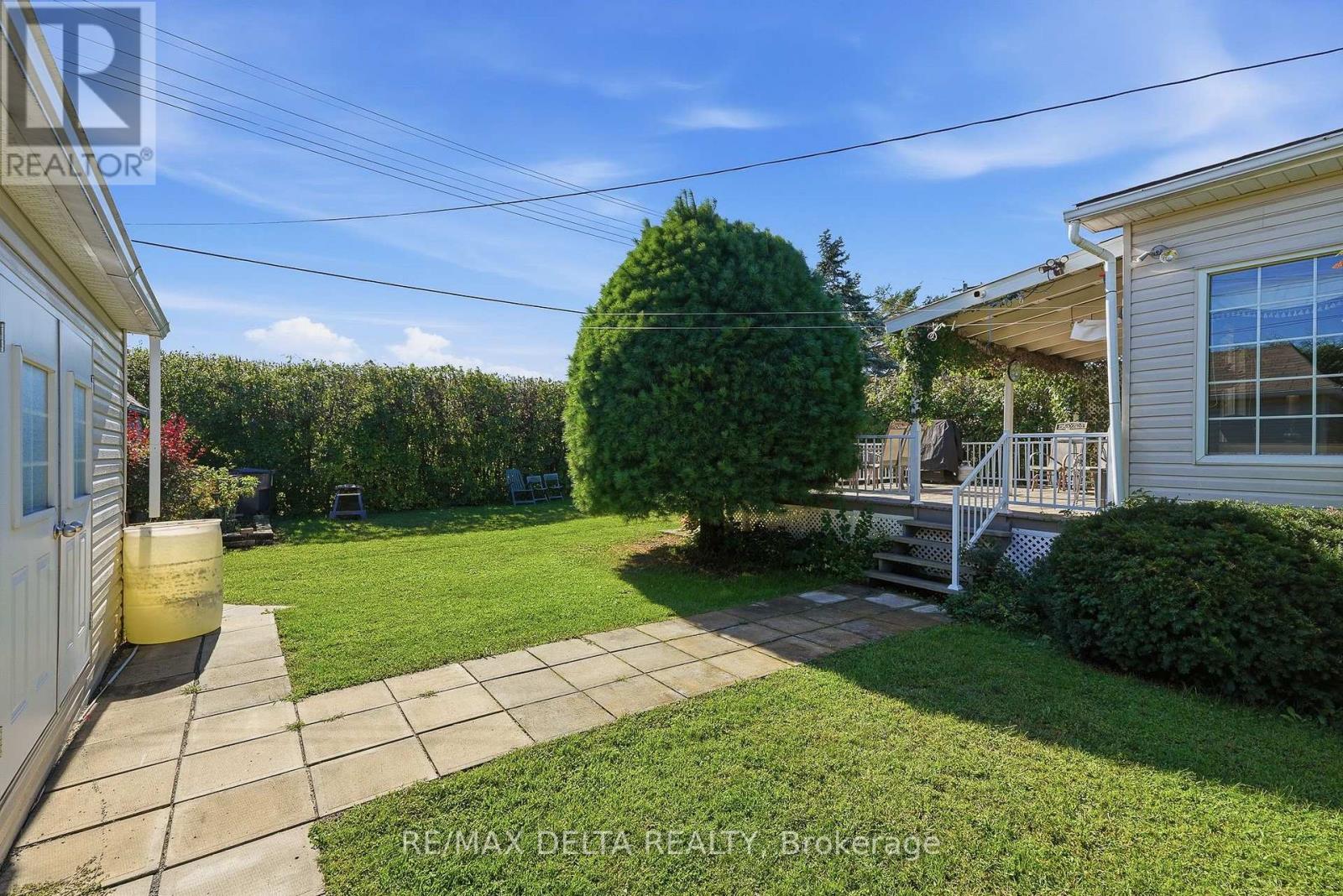 583 THERIAULT STREET - Image 29