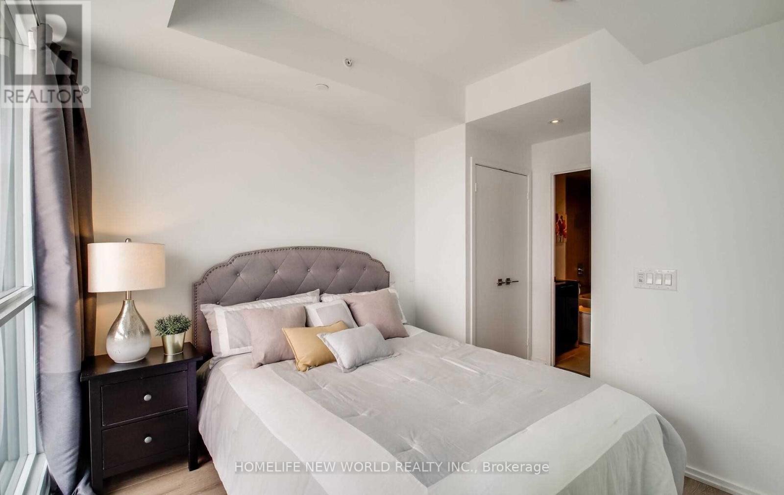 #4317 70 TEMPERANCE STREET - 21