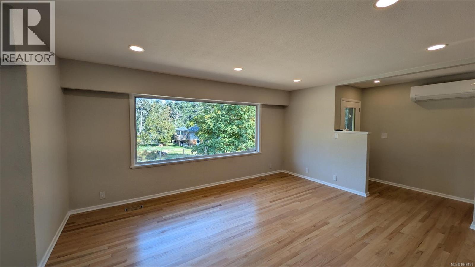 1475 Town-Ho End - Image 14