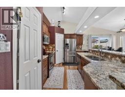 62 Coalbanks Gate W, Lethbridge, AB T1J2A1 Photo 16