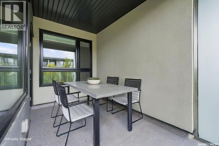 #220 223 Evergreen SQUARE - 27