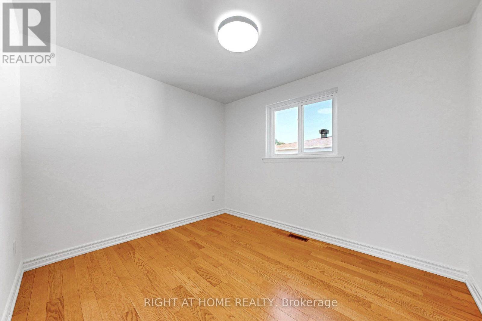 77 PEBBLEHILL SQUARE - 15