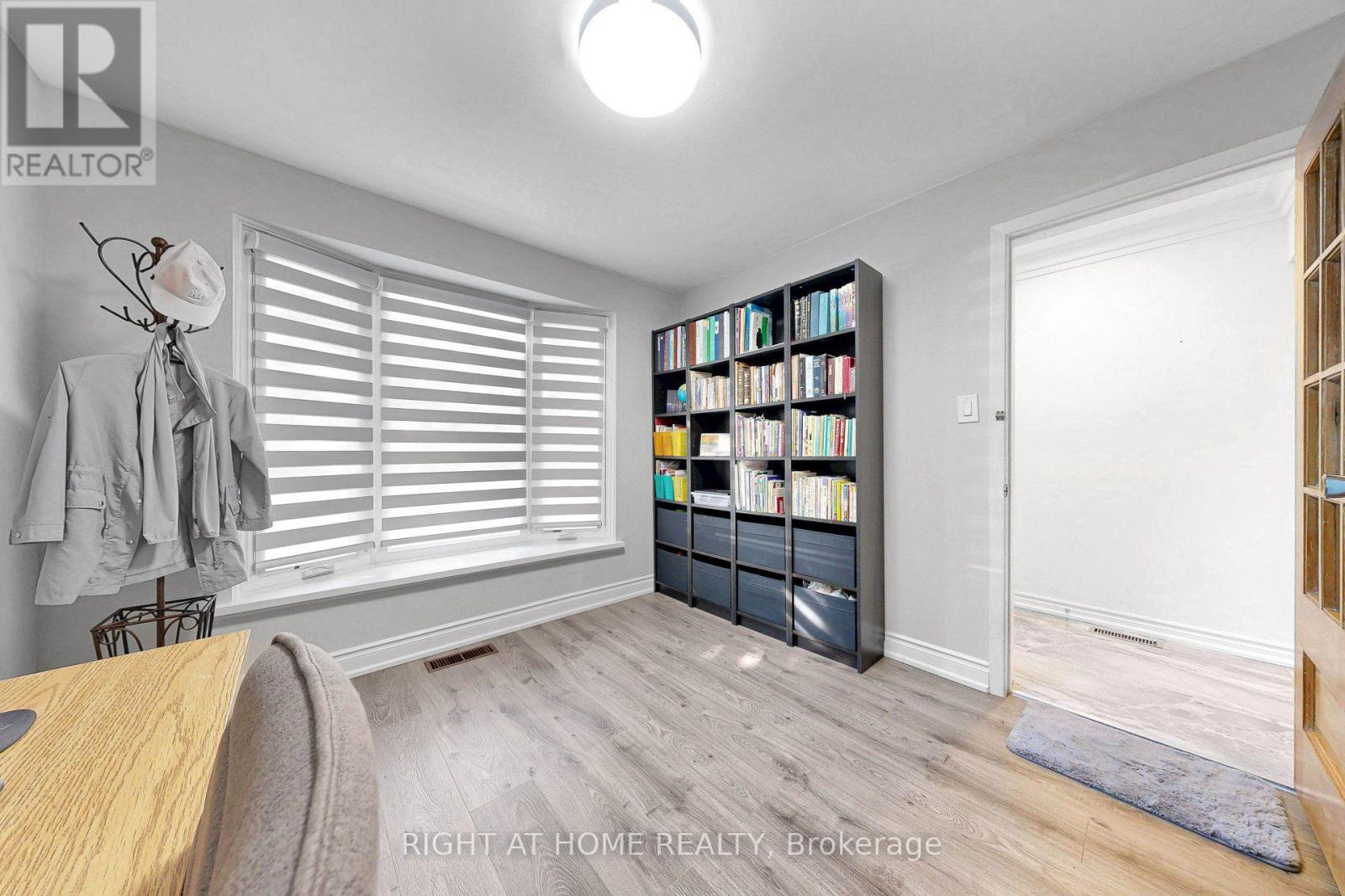 77 PEBBLEHILL SQUARE - 8
