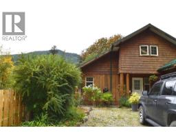 125 Maquinna Ave, Zeballos, BC V0P2A0 Photo 31