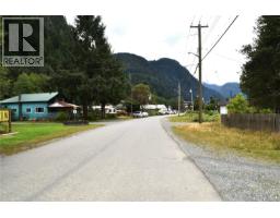 125 Maquinna Ave, Zeballos, BC V0P2A0 Photo 33