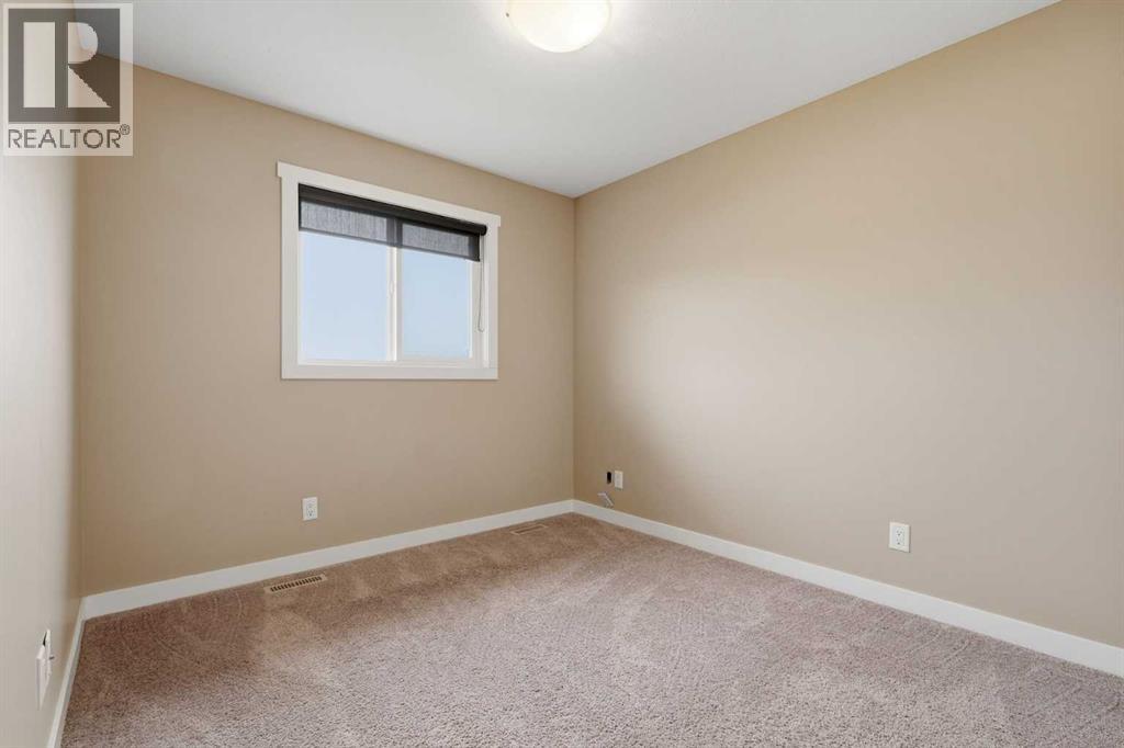 Listing photo – 8 Rowberry Court, Sylvan Lake