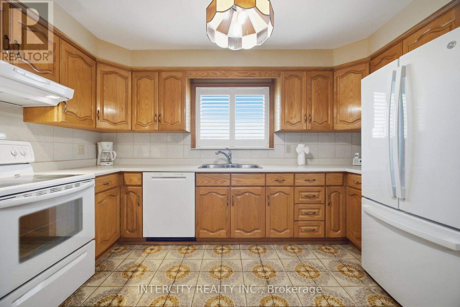 146 JULES AVENUE - 11