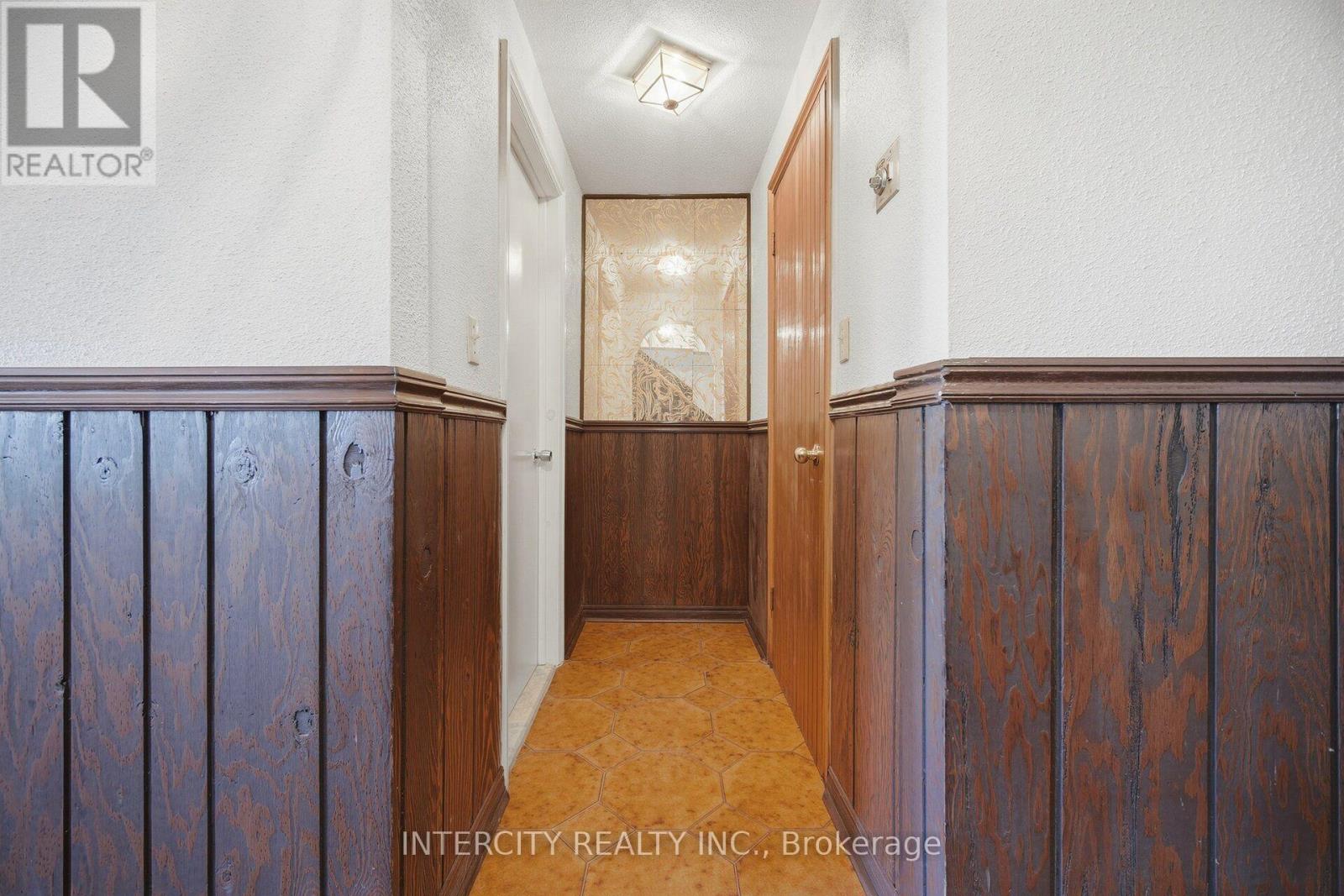 146 JULES AVENUE - 40
