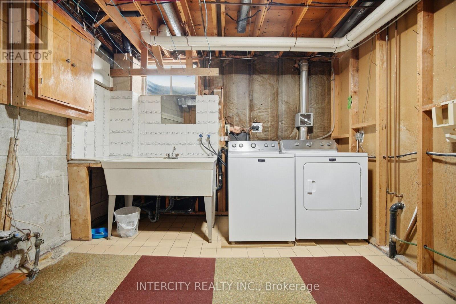 146 JULES AVENUE - Image 42