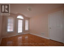 15 Boxhill Road, Markham, ON L3S4R1 Photo 13