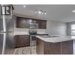 Bedroom - 17 Hawthorn Place, Sylvan Lake, AB T4S0R8 Photo 8