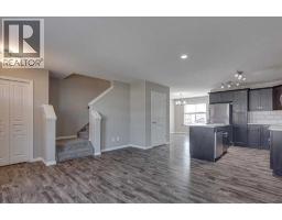 Dining room - 17 Hawthorn Place, Sylvan Lake, AB T4S0R8 Photo 6