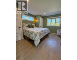 Living room - 5469 Riverview Frontage Road, Ta Ta Creek, BC V0B2H0 Photo 10