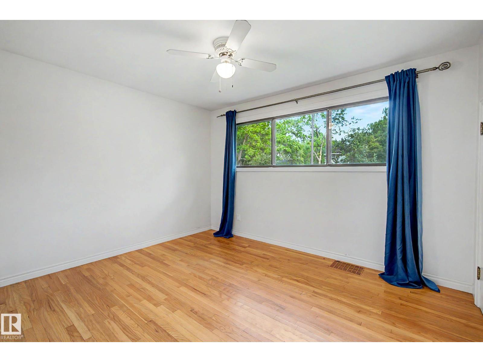 10830 138 ST NW - 18