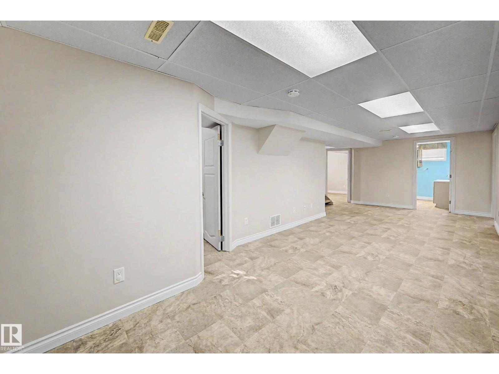 10830 138 ST NW - 24