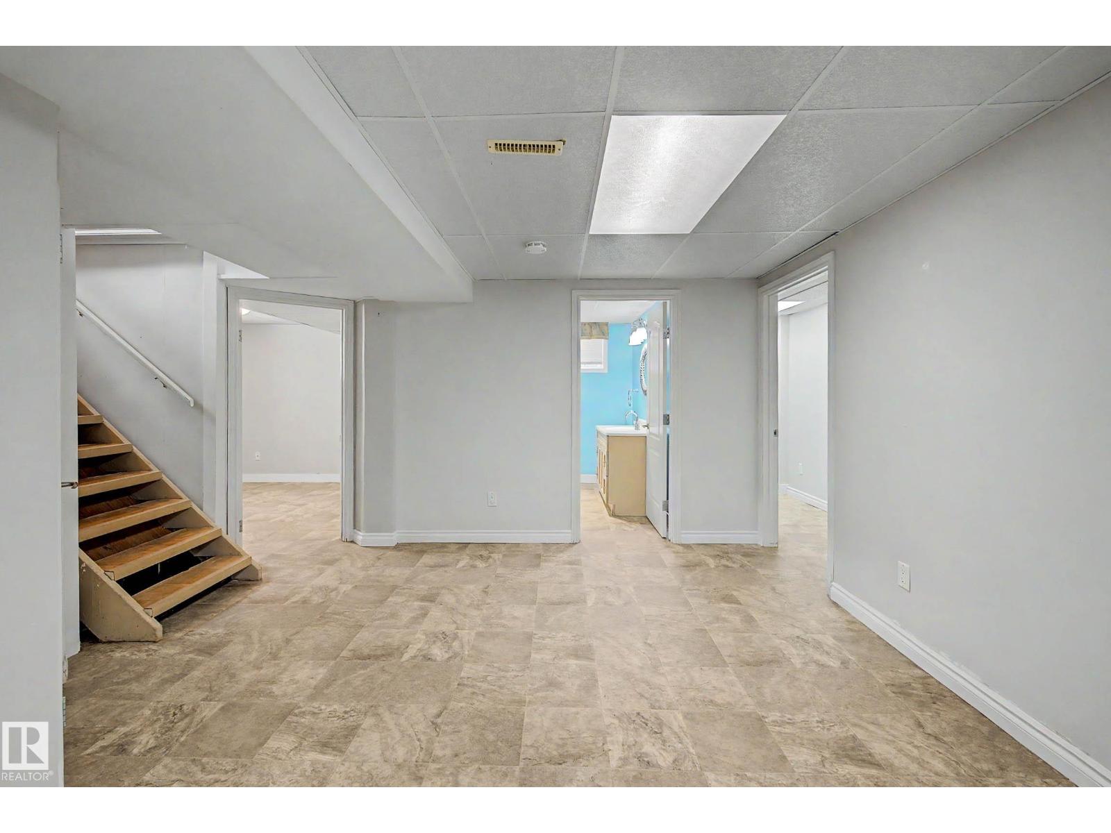 10830 138 ST NW - 26