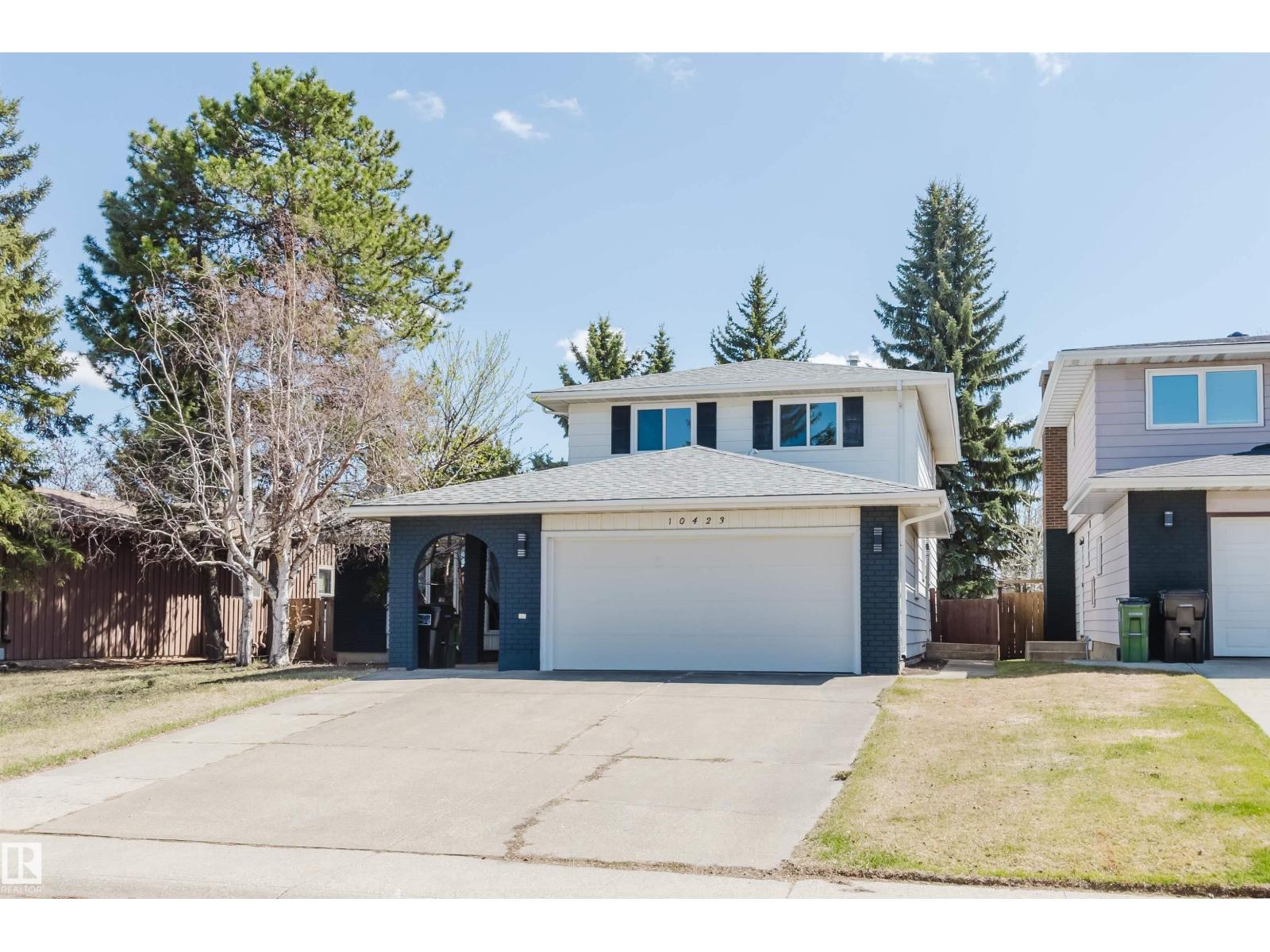 10423 35 AV NW, Edmonton, Alberta, T6J2M8